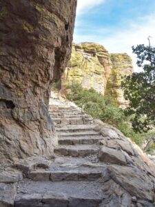 Stairs down the Echo Canyon Trail