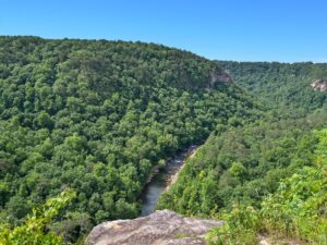 Sandstone cliff and canyon from Crow Point Overlook